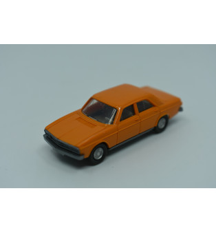 AUDI 100 