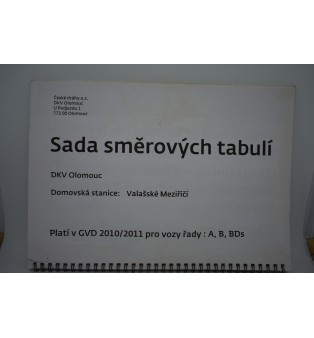 Sada smerových tabúľ (domovská stanica Valaské Meziříčí)